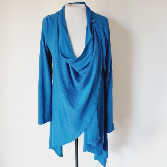 📣 HOST PICK 💖PAPILLON Blue Wrap Cardigan - Picture 2 of 7